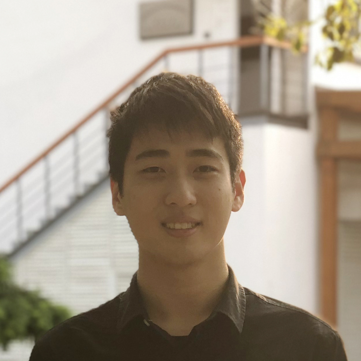 董鑫