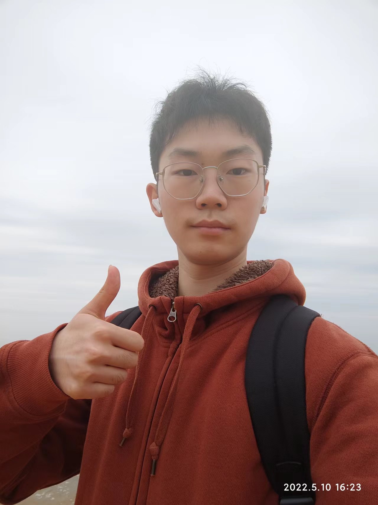 邹启航